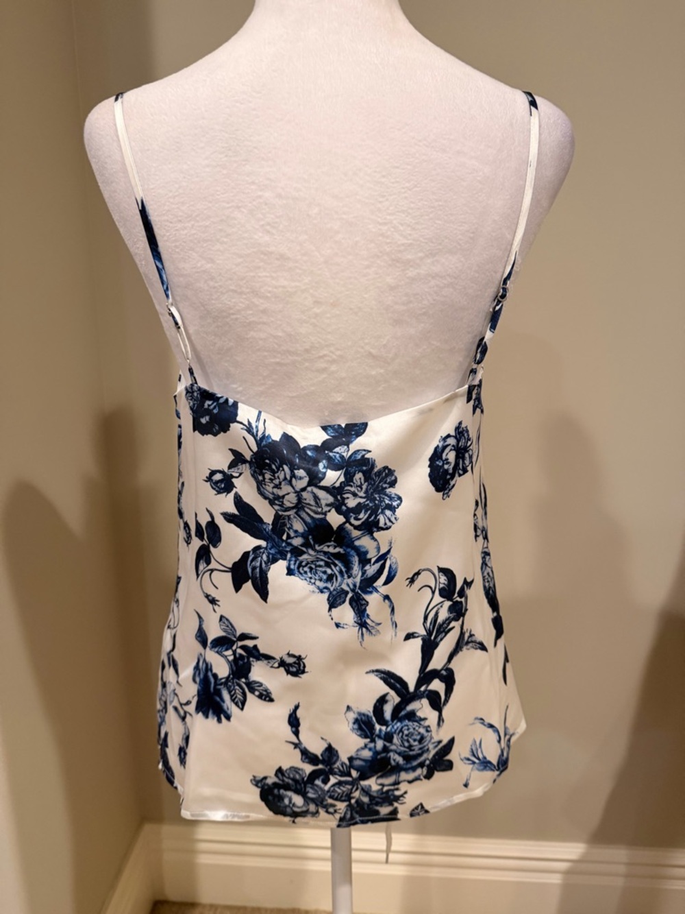 L'AGENCE Jane Silk Camisole New with Tags Size XS - Picture 7 of 8